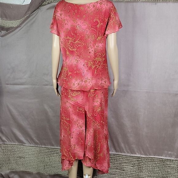 STUDIO‎ I Pink Floral 2 Piece Skirt Set - Picture 10 of 12